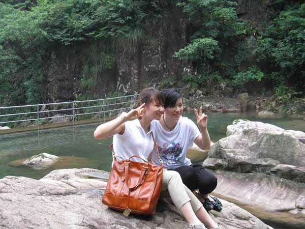 公司動態(tài)=赴浙江旅游剪影(二)-天目大峽谷留影.jpg