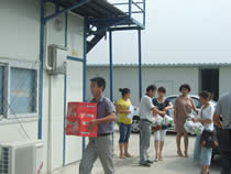 公司動態(tài)=2011年盛夏酷暑,公司領導慰問堅守生產一線的廣大員工-開發(fā)區(qū)市政項目.jpg
