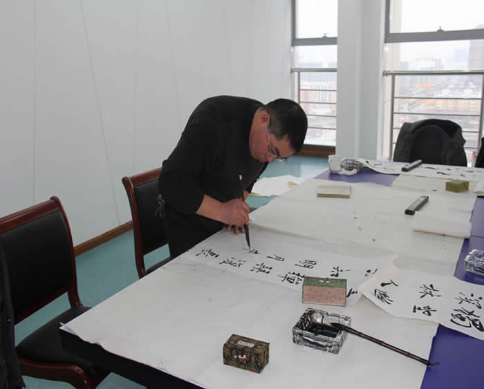 公司動(dòng)態(tài)=公司迎新春、話發(fā)展書法家聯(lián)誼會(huì)剪影04.jpg