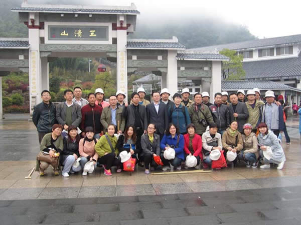 公司動(dòng)態(tài)=2014年公司員工赴江西旅游剪影01.jpg